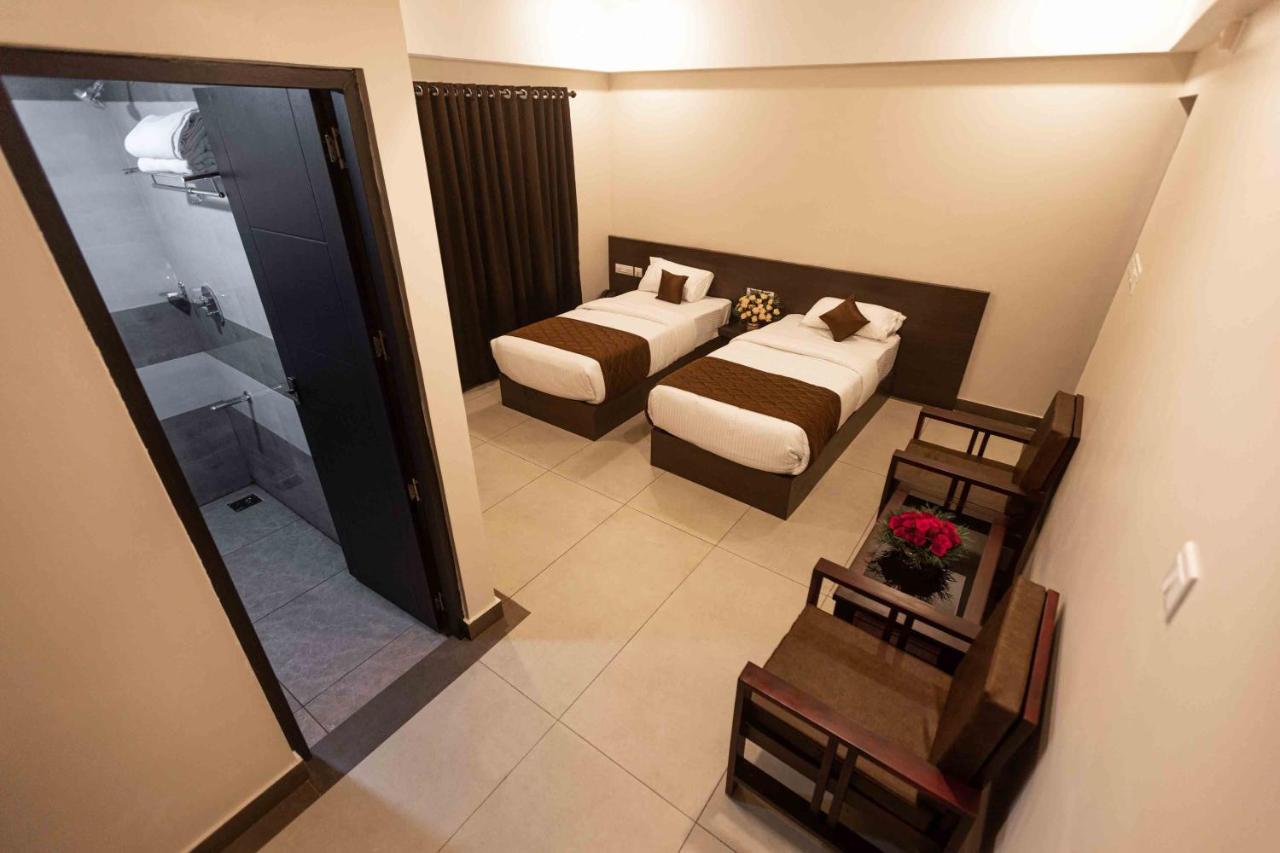 Hotel Pankaj Residency Guruvāyūr 외부 사진