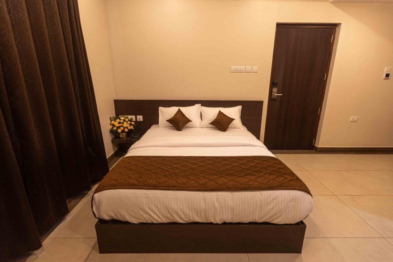 Hotel Pankaj Residency Guruvāyūr 외부 사진